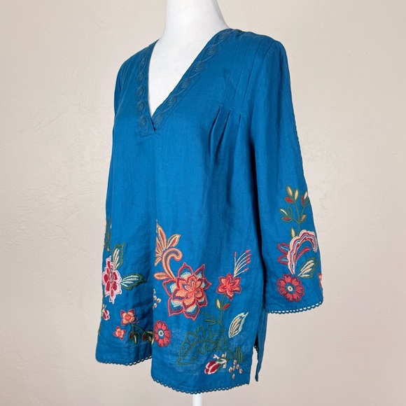 Johnny Was Messine V-Neck Top w/ Side Slits in Teal Floral Embroidered Linen S - Picture 4 of 15